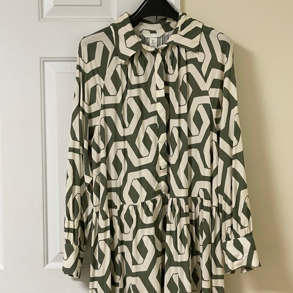 H&M Long-Sleeve Geometric Tiered Shirt Dress